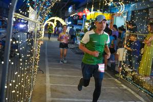 BIB: 1892
                            <button type="button" onclick="openModal(24676385)" class="btn btn-primary btn-sm float-right btn-popup" data-toggle="modal" data-target=".modal-high-quality">
                        <i class="fas fa-shopping-cart"></i> Add to Cart
                    </button>
                                            <button type="button" onclick="isThisMe(24676385, true)" class="btn btn-success btn-sm float-right btn-popup btn-isme hidden" data-toggle="tooltip" data-placement="bottom" title="นี่คือรูปของคุณใช่ไหม คลิกที่นี่เพื่อเอาเข้าอัลบั้ม">
                        <i class="fas fa-plus"></i> Add to album
                    </button>
                    <button type="button" onclick="isThisMe(24676385, false)" class="btn btn-warning btn-sm float-right btn-popup btn-isnotme hidden">
                        <i class="fas fa-ban"></i> Remove from album
                    </button>